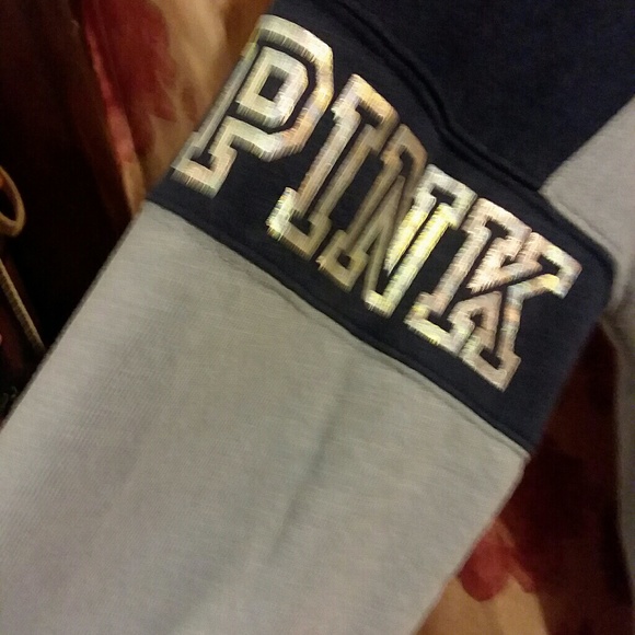 Vs pink sweatshirt b2 16 - Picture 3 of 4